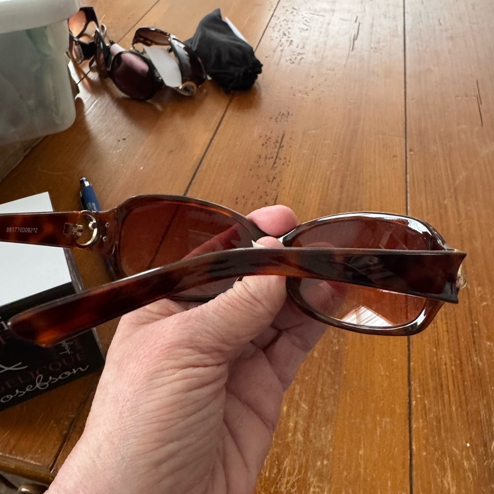 Unk Tortoise Shell Sunglasses - Picture 7 of 7